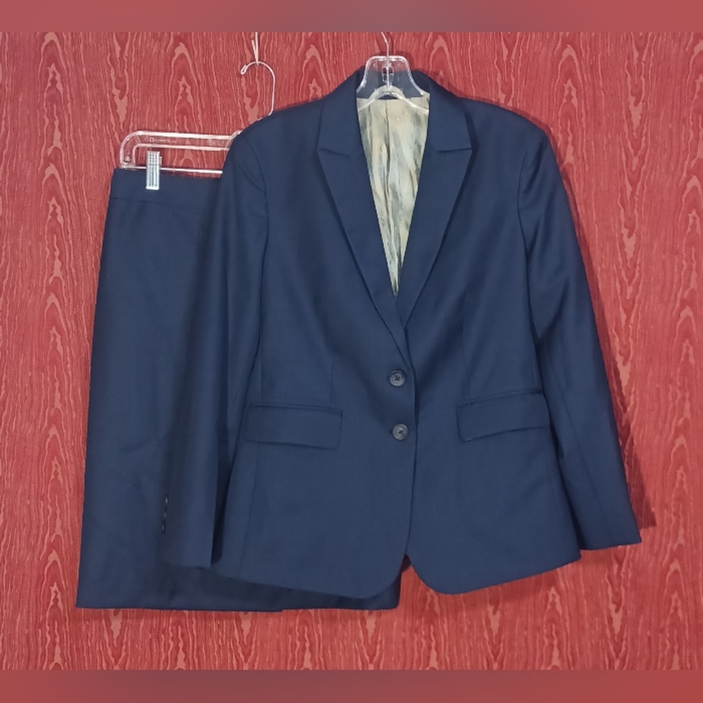 YALY COUTURE 2 Piece Royal Blue Collared Long Sleeve Button Skirt Suit Women's
